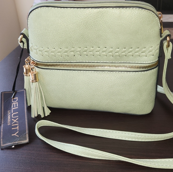 Deluxity Los Angeles, Vegan Green Purse, New - Picture 2 of 11